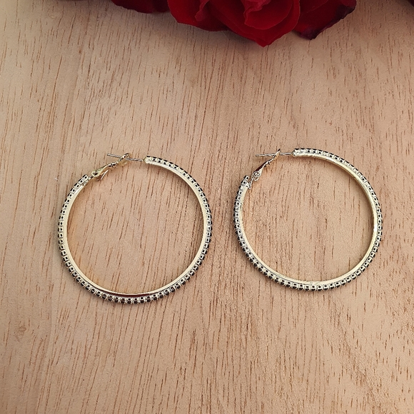 Gold and Black Hoop Earrings - Picture 4 of 7